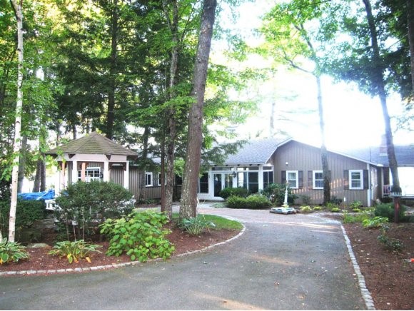 39 Oak Island Road Meredith, NH 03253 - Photo 1 of 1