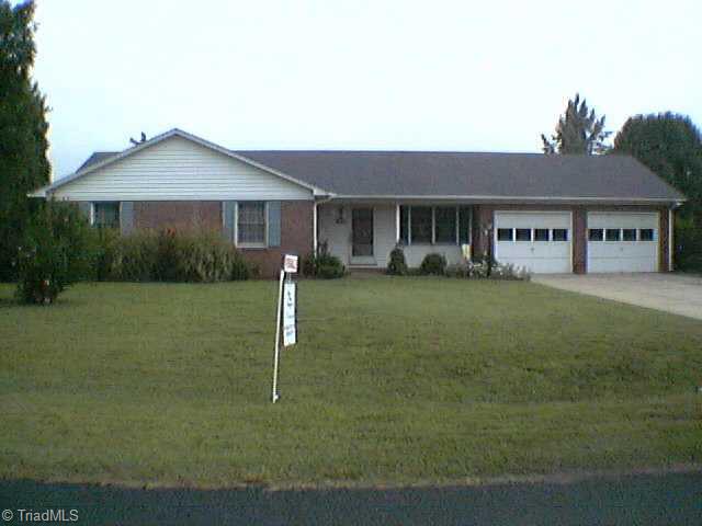 6103 Radds Street Lexington, NC 27295 - Photo 1 of 4 Exterior Front. main view