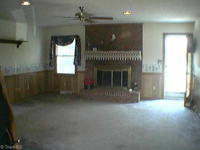 6103 Radds Street Lexington, NC 27295 - Photo 3 of 4 Other. living room
