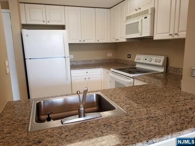100 Old Palisade Road, Unit 702 Fort Lee, NJ 07024 - Photo 11 of 37