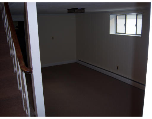 28 Levbert Road Newton, MA 02459 - Photo 12 of 14