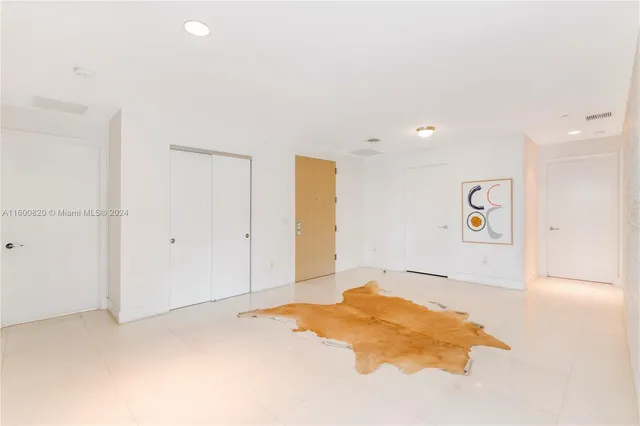 $5,550,000 | 350 Ocean Drive, Unit 201N, Key Biscayne, FL 33149