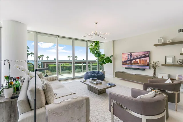 $5,550,000 | 350 Ocean Drive, Unit 201N, Key Biscayne, FL 33149