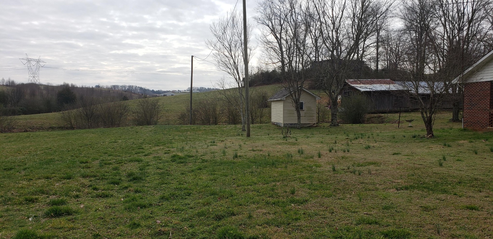 7600 Little Valley Road Loudon, TN 37774 - Photo 4 of 7 a view of a backyard