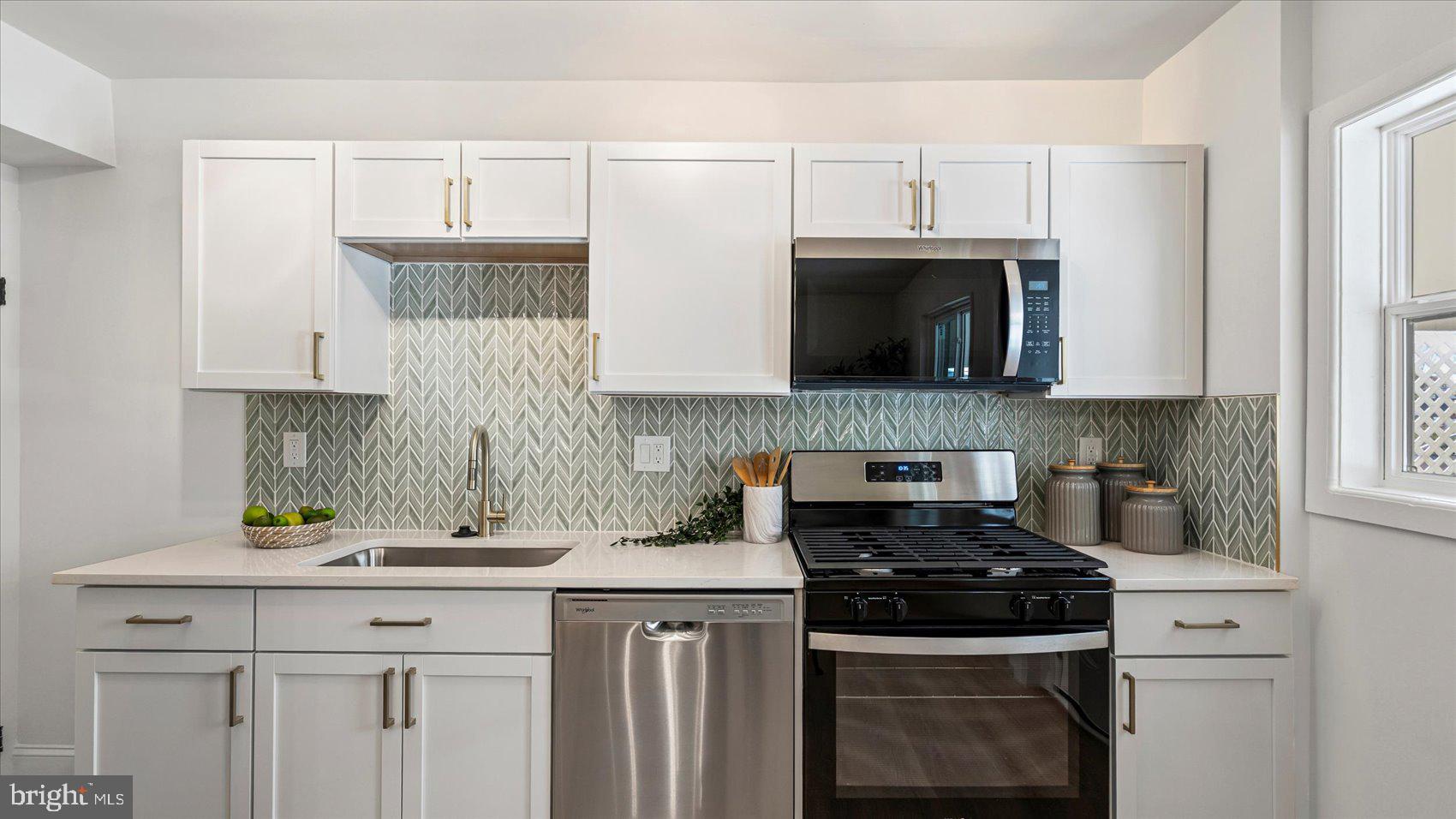 8028 Kimberly Road Baltimore, MD 21222 - Photo 13 of 32