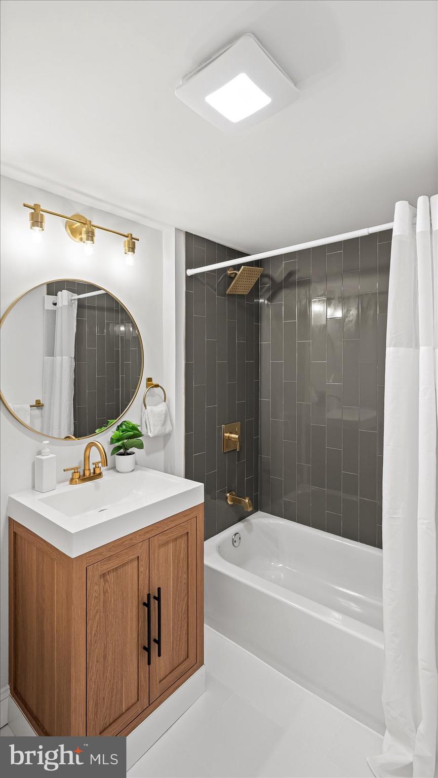 8028 Kimberly Road Baltimore, MD 21222 - Photo 19 of 32