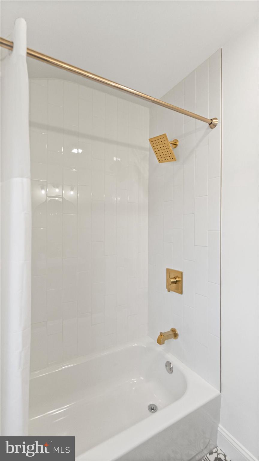 8028 Kimberly Road Baltimore, MD 21222 - Photo 29 of 32