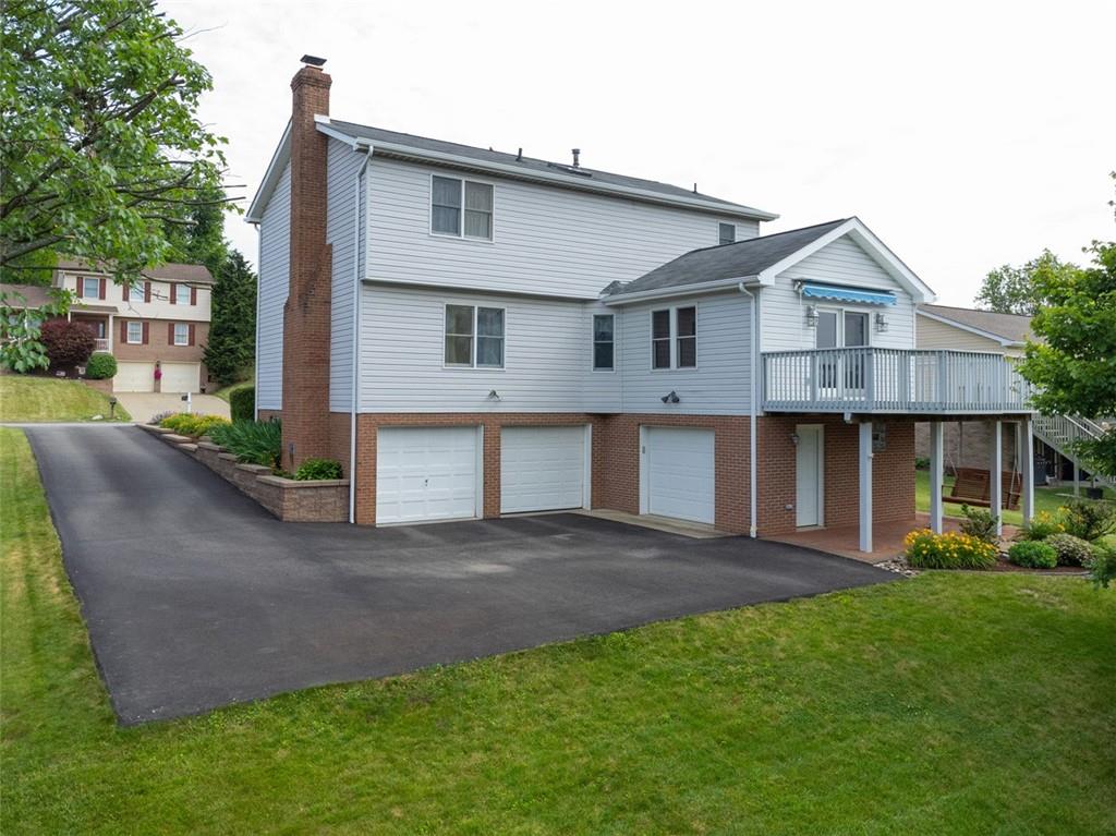 5 Kalyn Court Irwin, PA 15642 - Photo 2 of 40 3 car garage