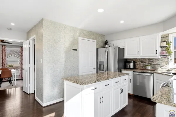 $450,000 | 3456 Southwest Brandywine Court, Topeka, KS 66614