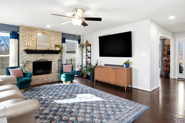 $450,000 | 3456 Southwest Brandywine Court, Topeka, KS 66614