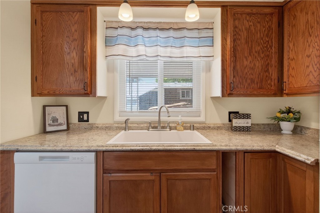 4000 Pierce, Unit 202 Riverside, CA 92505 - Photo 21 of 36 Gallery Image 21