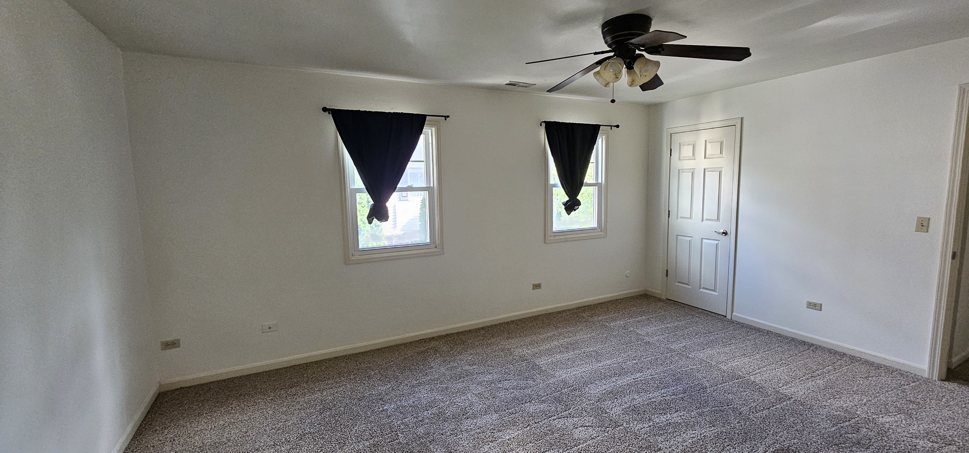833 Village Quarter Road, Unit THC West Dundee, IL 60118 - Photo 12 of 20