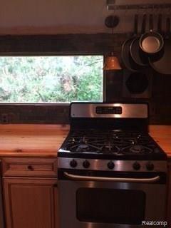 95 North Five Lakes Road Lapeer, MI 48446 - Photo 6 of 67 IMG_8102 (1).JPG