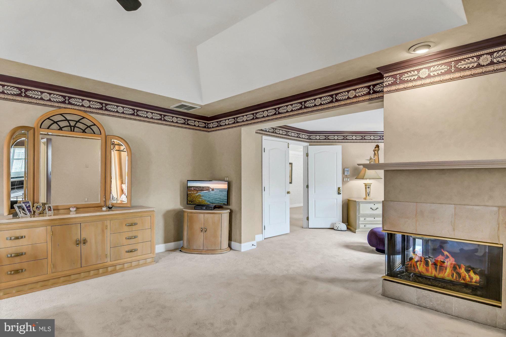 12846 Parapet Way Herndon, VA 20171 - Photo 33 of 72