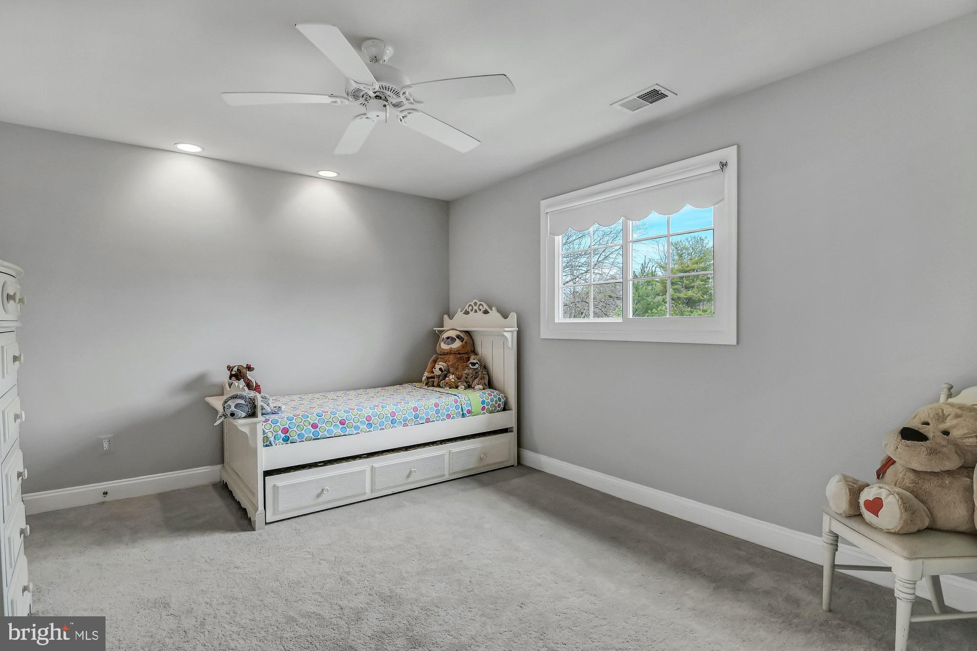 12846 Parapet Way Herndon, VA 20171 - Photo 46 of 72