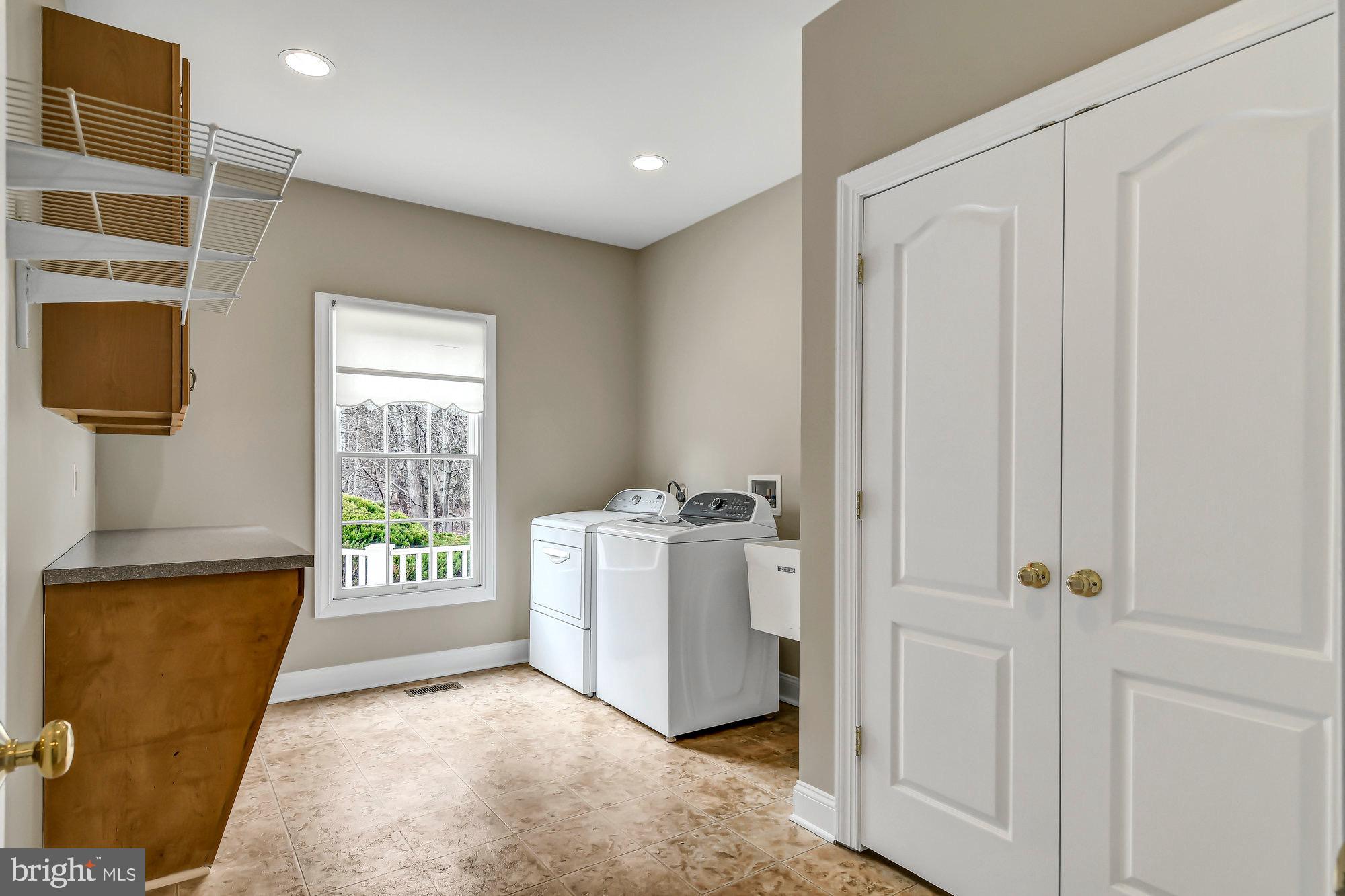 12846 Parapet Way Herndon, VA 20171 - Photo 48 of 72