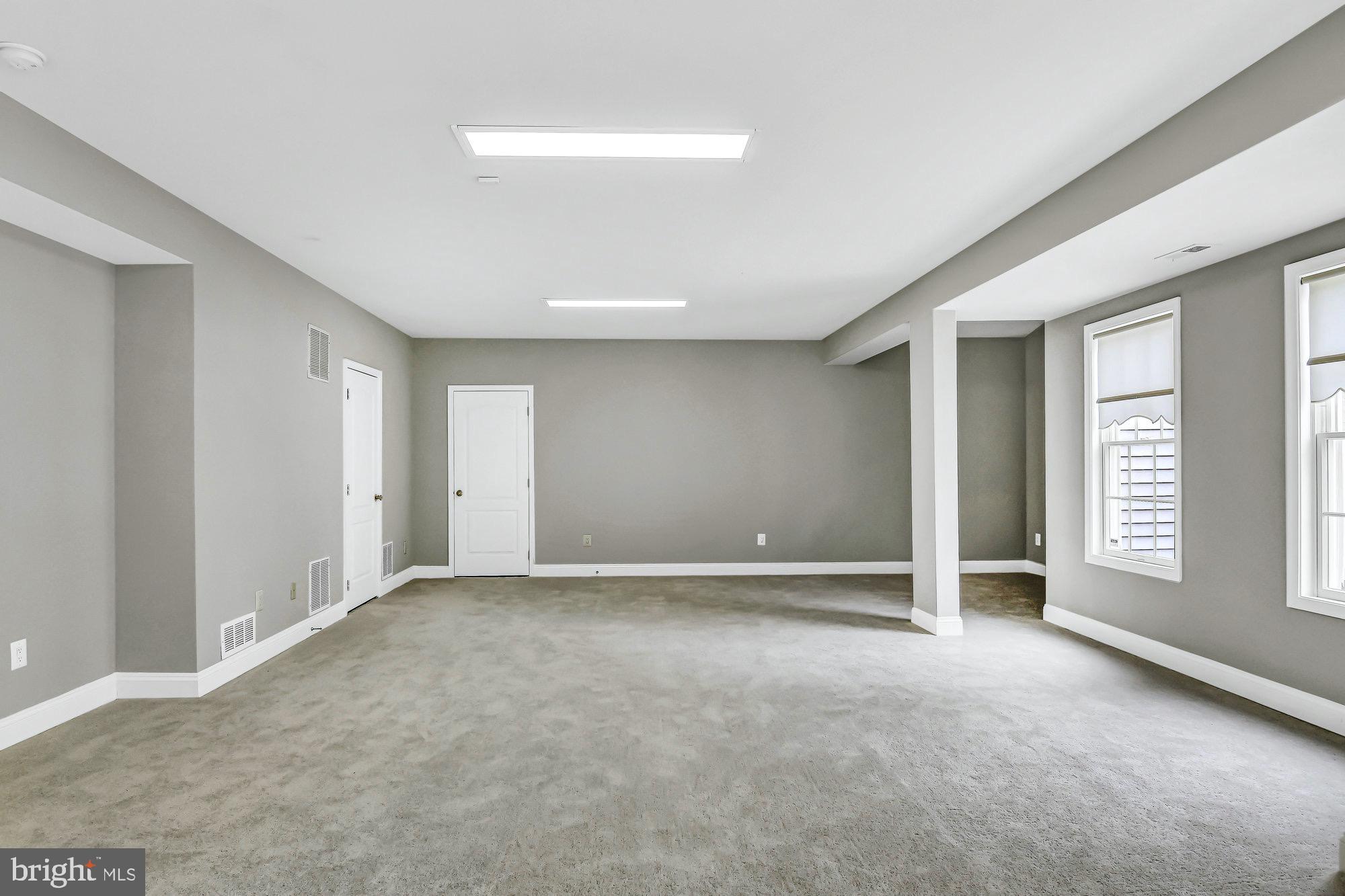 12846 Parapet Way Herndon, VA 20171 - Photo 52 of 72