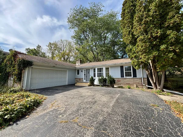 $159,900 | 911 Kenmore Road, Rockford, IL 61108