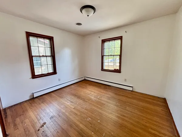 $159,900 | 911 Kenmore Road, Rockford, IL 61108