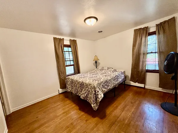 $159,900 | 911 Kenmore Road, Rockford, IL 61108