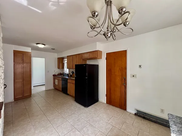 $159,900 | 911 Kenmore Road, Rockford, IL 61108