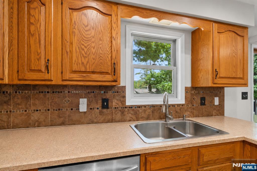 10 Tice Road West Milford, NJ 07421 - Photo 13 of 50