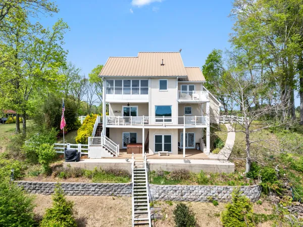 $829,900 | 920 County Road 33, Killen, AL 35645