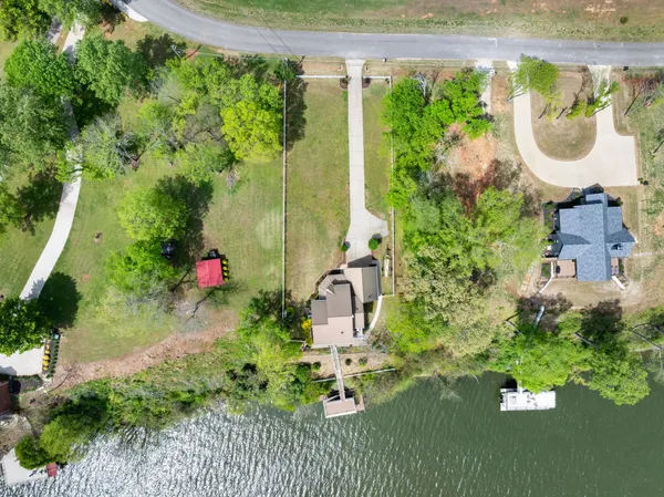 $829,900 | 920 County Road 33, Killen, AL 35645