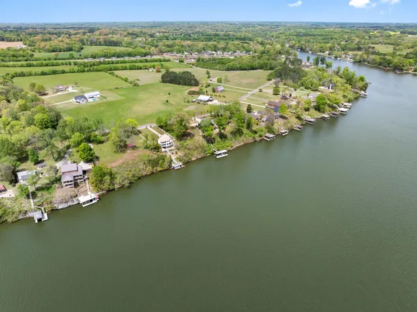 $829,900 | 920 County Road 33, Killen, AL 35645