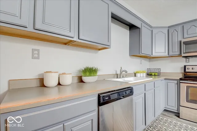 $250,000 | 106 West Washington Street, Fairland, IN 46126