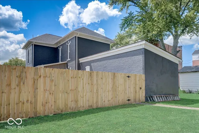 $250,000 | 106 West Washington Street, Fairland, IN 46126