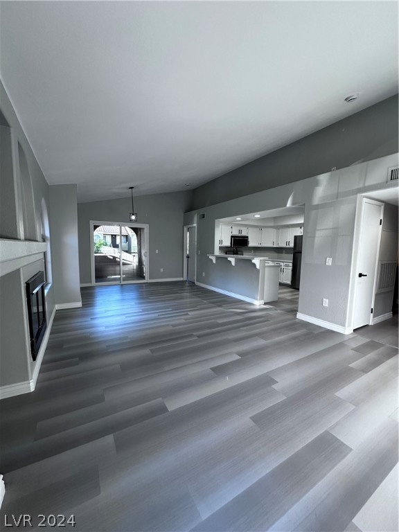 7950 West Flamingo Road, Unit 2033 Las Vegas, NV 89147 - Photo 3 of 23 Living Room