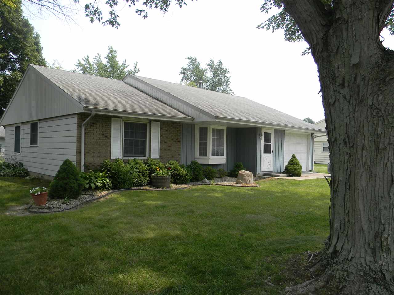 3204 Albright Road Kokomo, IN 46902 - Photo 1 of 14 Gallery Image 1