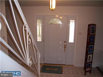 444 Rennard Street Philadelphia, PA 19116 - Photo 3 of 12 View