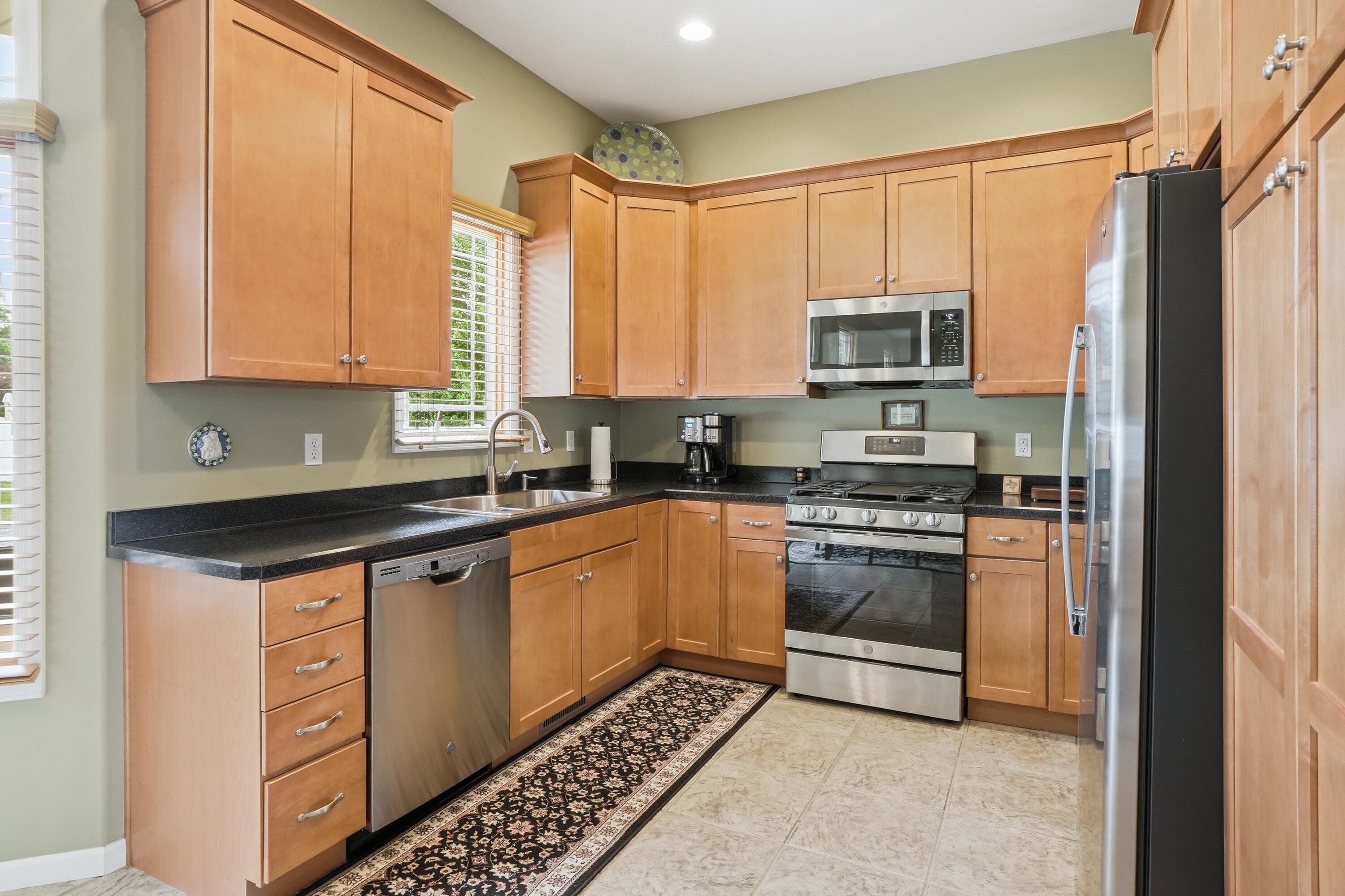 12593 Washington Street Crown Point, IN 46307 - Photo 12 of 37 3000x1999