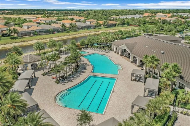 $949,000 | 3430 Tigris Lane, Naples, FL 34119