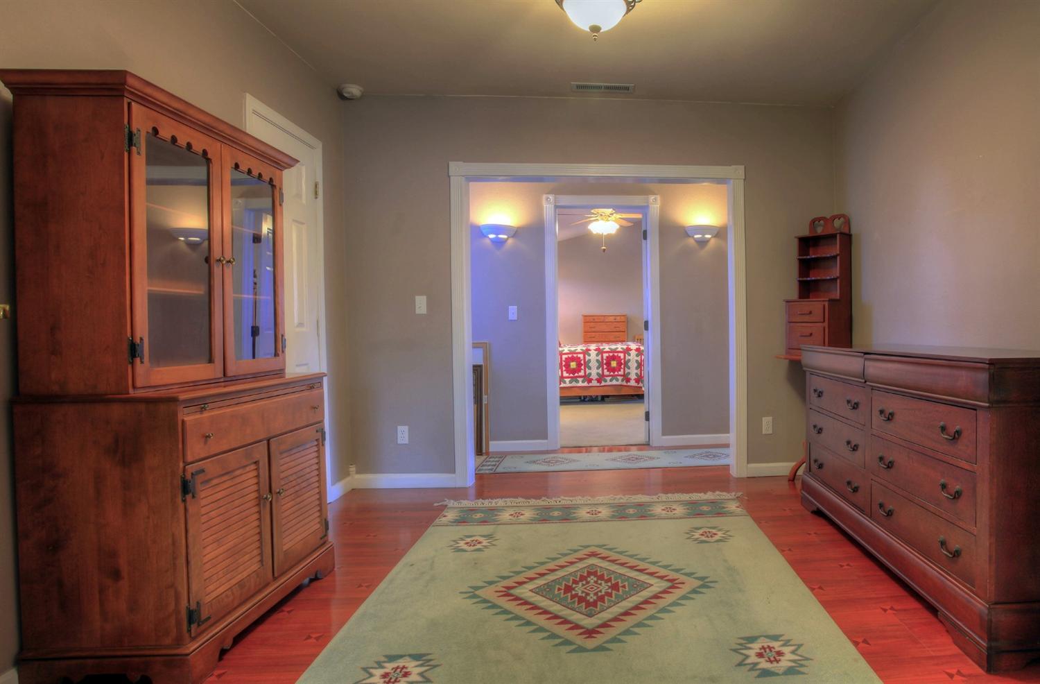 2425 Bell Court Medford, OR 97504 - Photo 21 of 34 Additional Photo