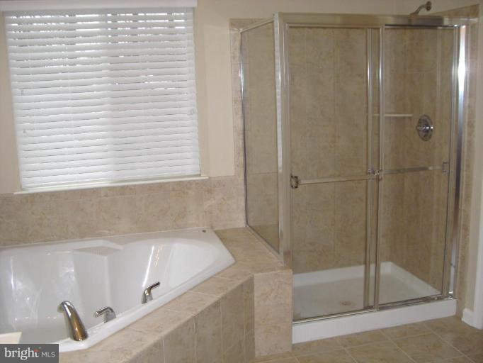 2857 Packer Street Winchester, VA 22601 - Photo 15 of 27 Master Bath #2