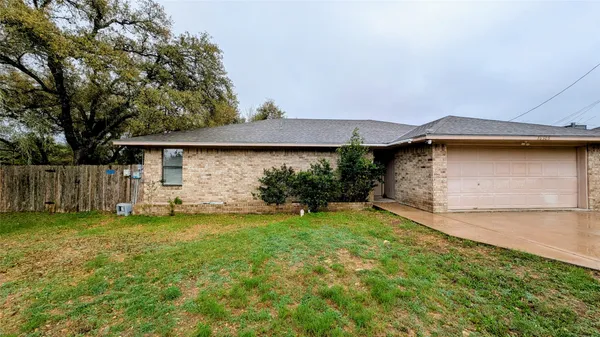 $2,100 | 16305 Forest Way, Austin, TX 78734