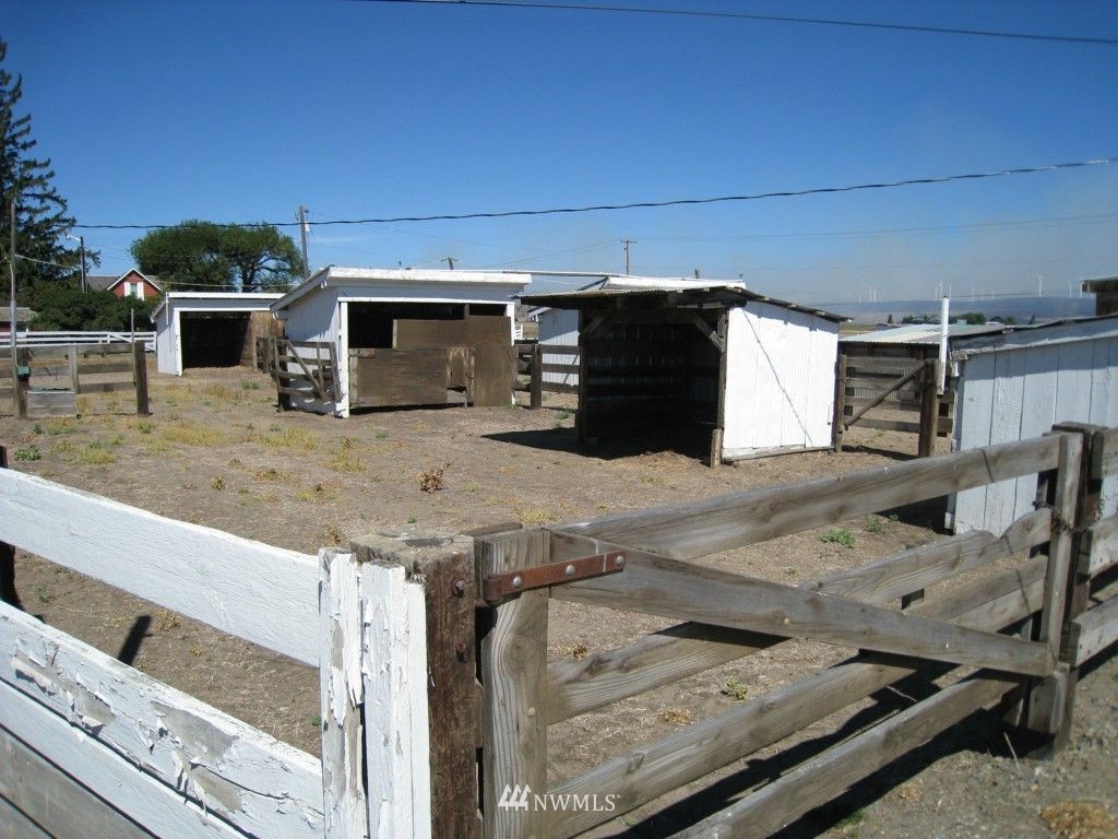 4240 Thorp Cemetery Road Thorp, WA 98946 - Photo 12 of 25 Gallery Image 12