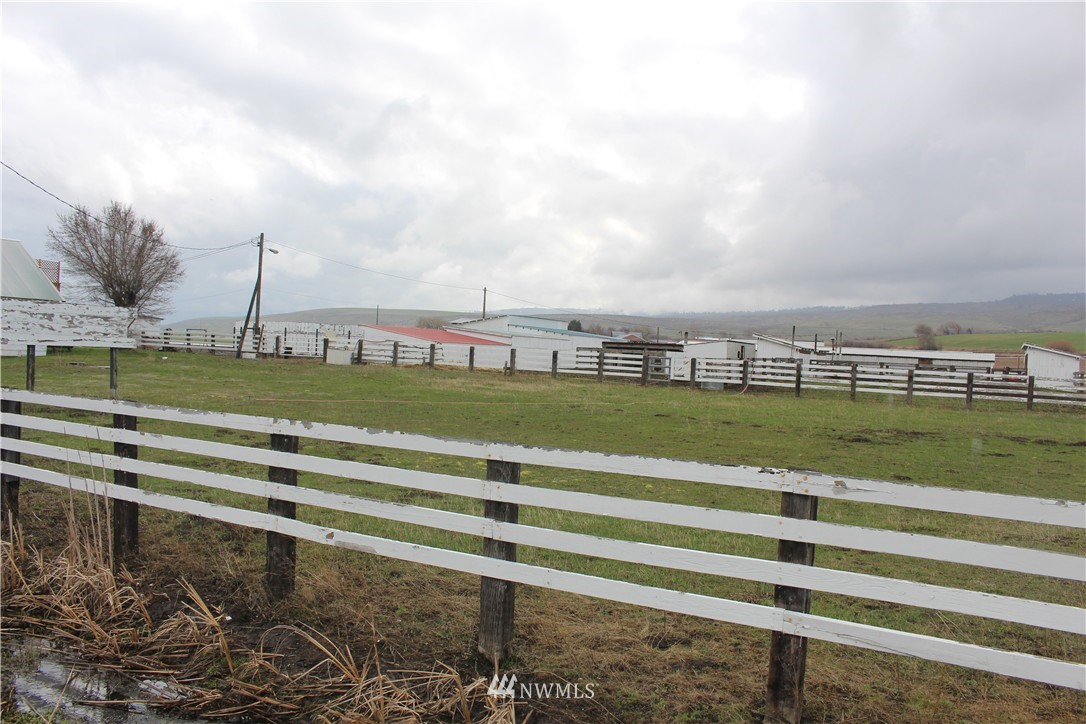 4240 Thorp Cemetery Road Thorp, WA 98946 - Photo 20 of 25 Gallery Image 20