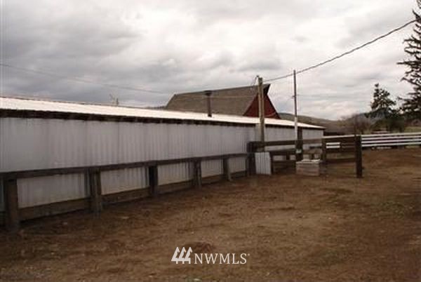 4240 Thorp Cemetery Road Thorp, WA 98946 - Photo 8 of 25 Gallery Image 8
