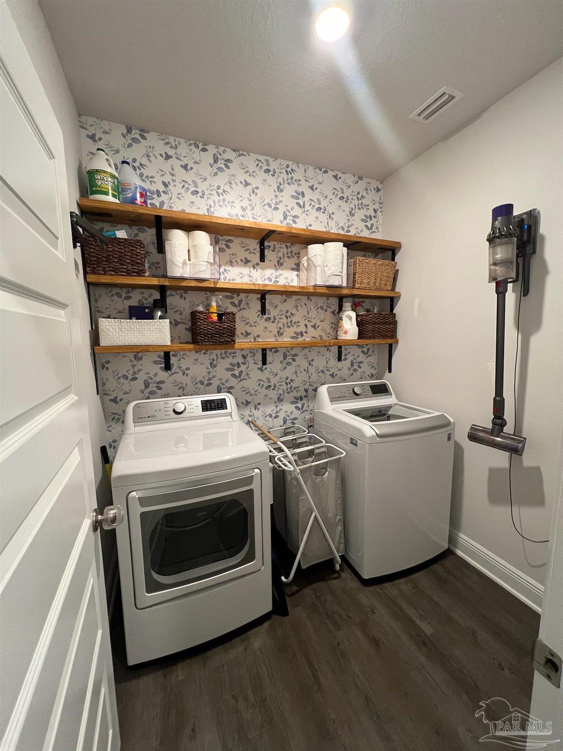 8026 Burnside Loop Pensacola, FL 32526 - Photo 12 of 34