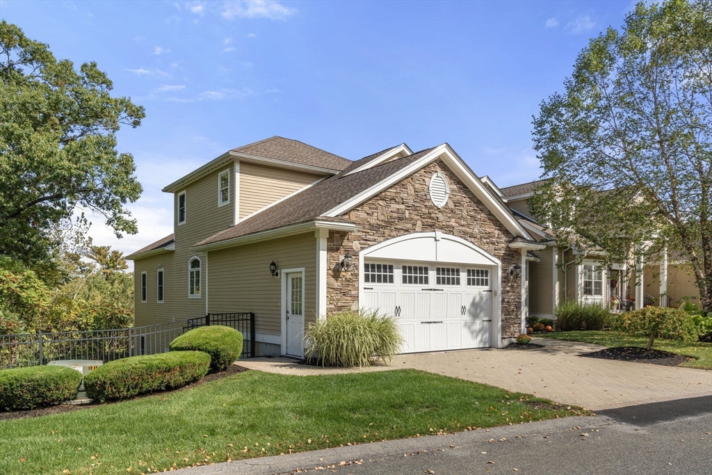 10 Callaway Drive, Unit 10 Middleton, MA 01949 - Photo 2 of 42