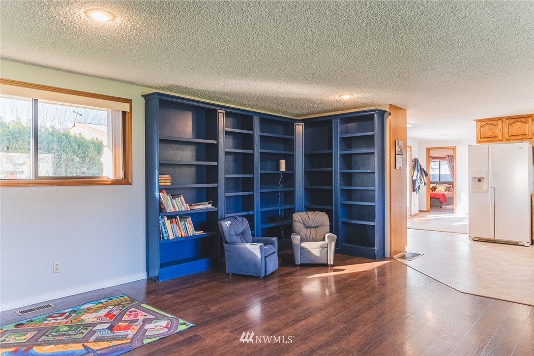 2178 Hamilton Road Northeast Moses Lake, WA 98837 - Photo 6 of 35 Gallery Image 6