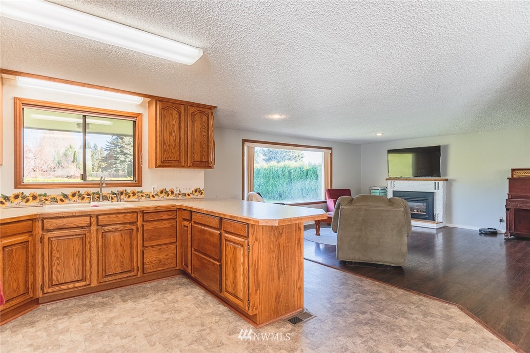2178 Hamilton Road Northeast Moses Lake, WA 98837 - Photo 9 of 35 Gallery Image 9