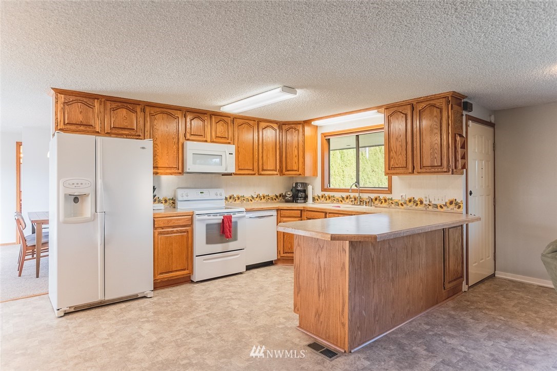 2178 Hamilton Road Northeast Moses Lake, WA 98837 - Photo 10 of 35 Gallery Image 10