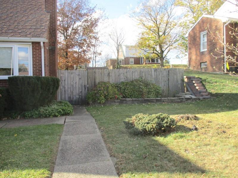 1492 Merriman Road Ambridge, PA 15003 - Photo 3 of 43 a view of a garden