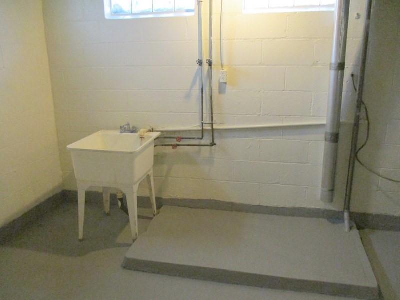 1492 Merriman Road Ambridge, PA 15003 - Photo 42 of 43 view of a room with table