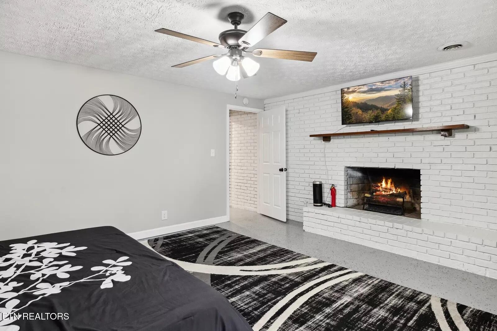 2069 Bluff Mountain Road Sevierville, TN 37876 - Photo 29 of 40 Gallery Image 29